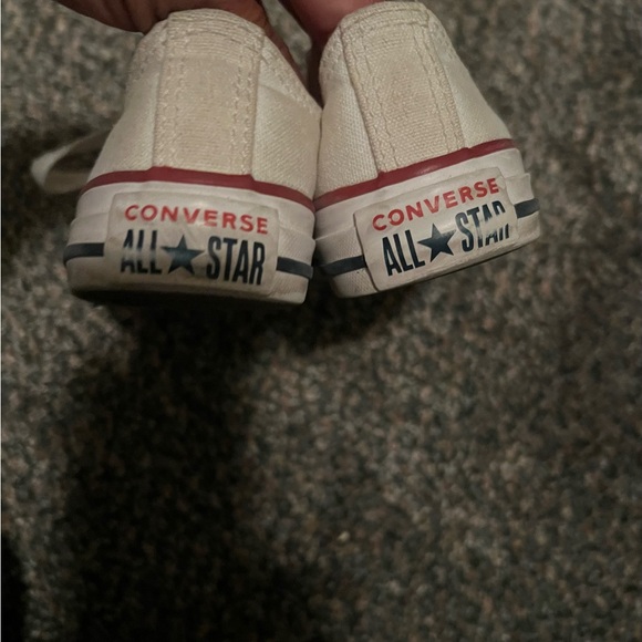 Children’s converse size 11. Preloved in good condition. - Picture 2 of 8